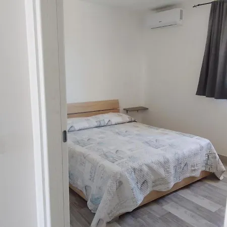 بيت ضيافة Chirilu