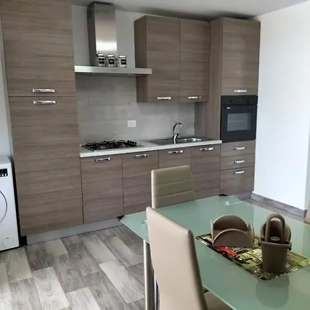 Chirilu 4* بولينيانو آ ماري