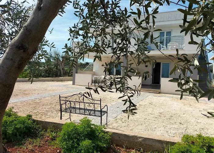 Chirilu بيت ضيافة